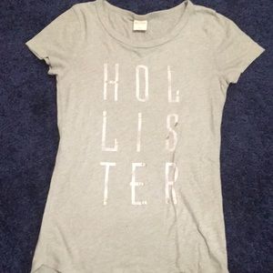 hollister t-shirt